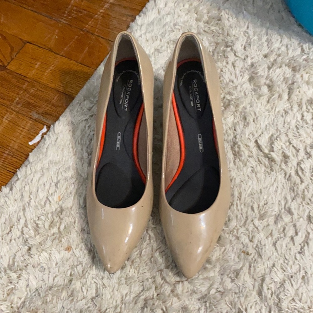 Rockport 8.5 tan heels